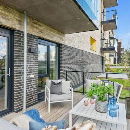 Scandpoint Apartment Fornebu Near Sea Front With Outdoor Walk! Stabekk Exterior photo